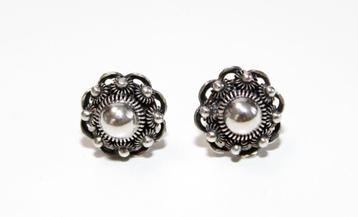 Schitterend Paar Zilveren Zeeuwse Knop Oorbellen beschikbaar voor biedingen