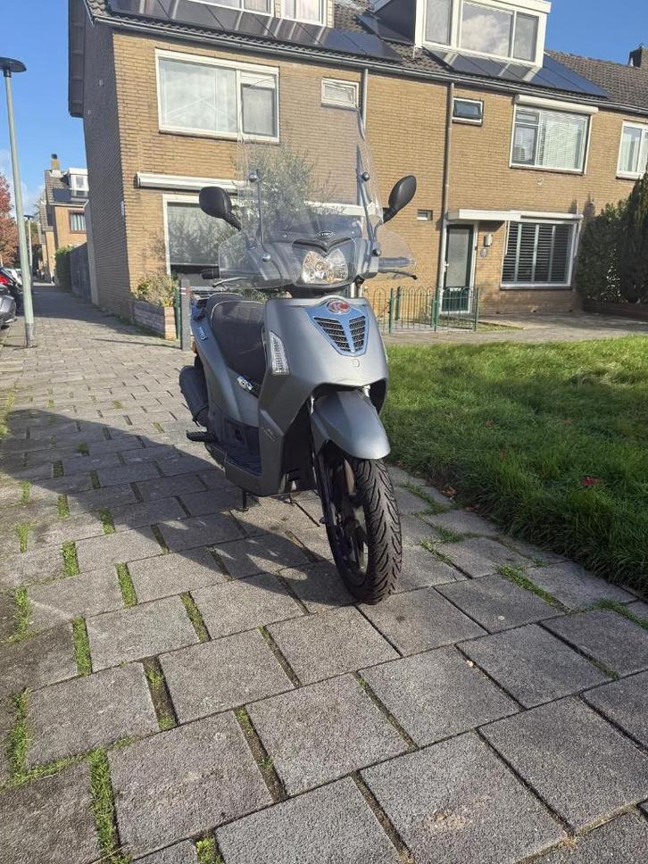 Zeer nette fraaie Kymco People S Blauwe kenteken, Fietsen en Brommers, Scooters | Kymco, Zo goed als nieuw, People S, Maximaal 25 km/u