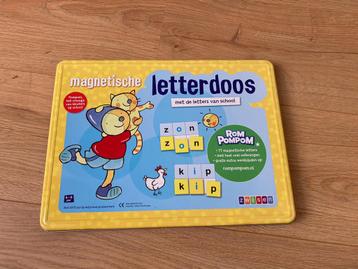 Pompom letterdoos, compleet met een extra werkbladen