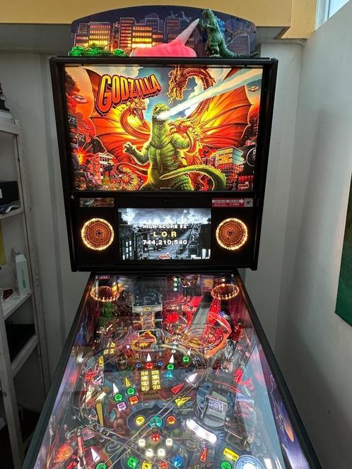 flipperkast Stern Pinball Godzilla Premium HUO, Verzamelen, Automaten | Flipperkasten, Zo goed als nieuw, Dot-matrix, Flipperkast