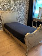 Prachtig eenpersoons bed, Huis en Inrichting, Slaapkamer | Bedden, Ophalen, Zo goed als nieuw, 200 cm, Hout