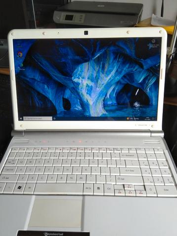 Packard Bell beschikbaar voor biedingen