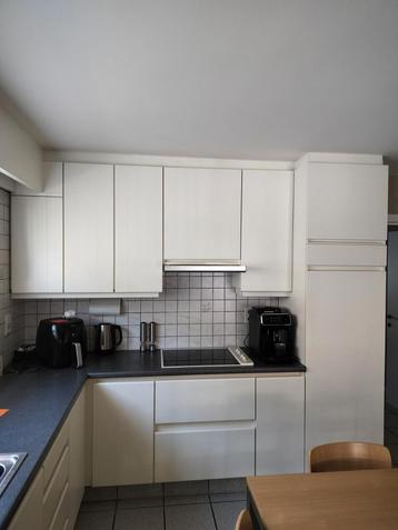 Keuken ( weg wegens renovatie ) beschikbaar voor biedingen