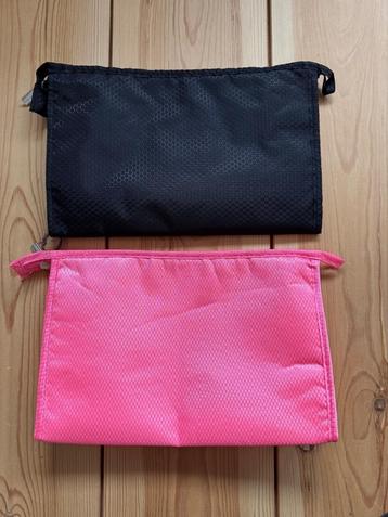 Set van twee toilettassen - Zwart & Roze - Nieuw beschikbaar voor biedingen