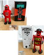2x robot Atomic robot en planet robot St. John speelgoed, Ophalen of Verzenden, Zo goed als nieuw