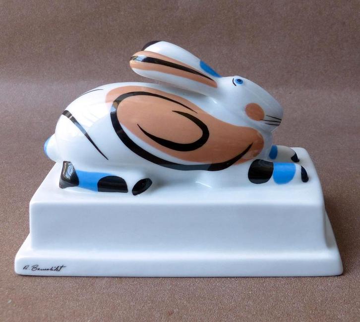 Villeroy & Boch Animal Park beeld haas hazenbeeld R Benedikt, Verzamelen, Beelden en Beeldjes, Zo goed als nieuw, Dier, Ophalen of Verzenden