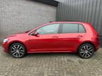 Volkswagen Golf 1.2 TSI 110-PK CUP-Edition / PANORAMADAK / F, Auto's, Volkswagen, Voorwielaandrijving, Stof, Gebruikt, Zwart