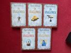 DAVID EDDINGS DE KRONIEKEN VAN MALLOREA DE COMPLETE SERIE IN, Boeken, Ophalen of Verzenden, Gelezen
