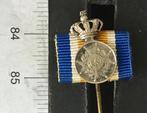 speld, 2X Eremedaille Oranje-Nassau in zilver (B2, Verzamelen, Speldjes, Pins en Buttons, Verzenden, Gebruikt, Overige onderwerpen