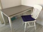 Leuk hobby tafeltje - 117x73 cm plus de stoel., Ophalen, Gebruikt, Bureau