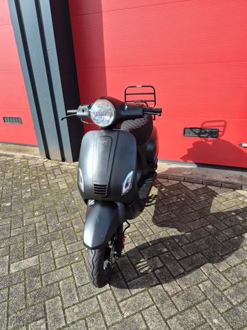 nette djjd cashmere snor bj2020 kms1364 weinig kilometers beschikbaar voor biedingen