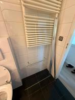 Badwand met handdoekrek, Ophalen of Verzenden, Gebruikt