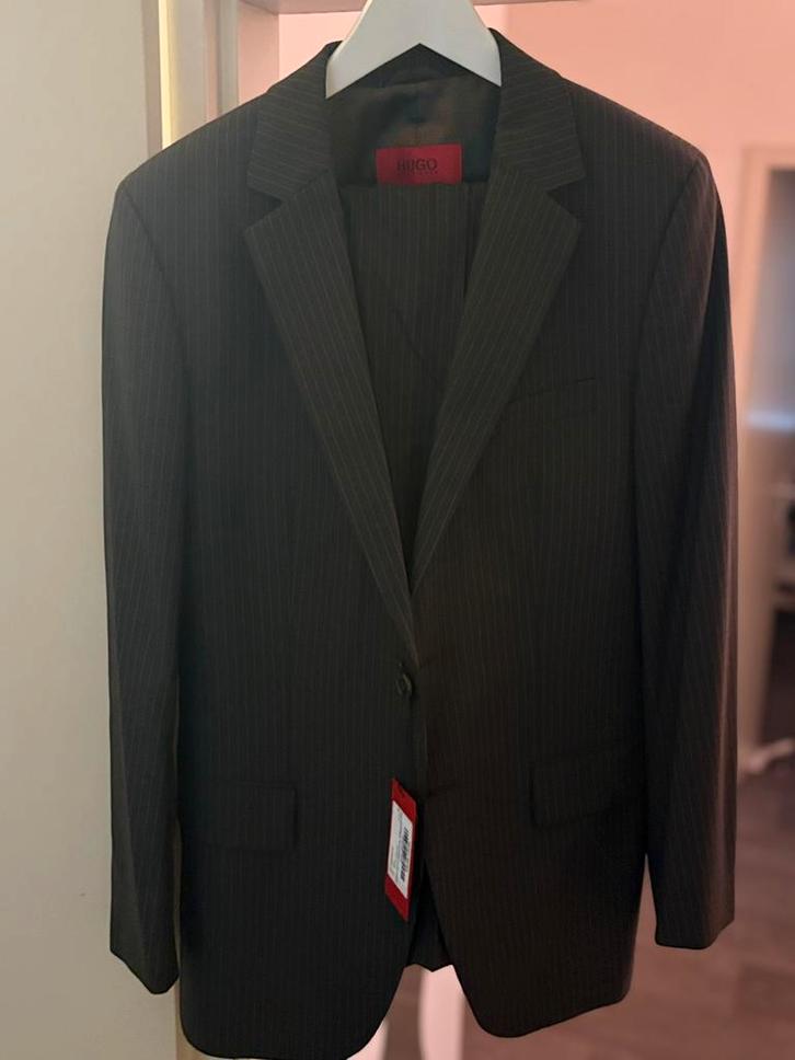 Hugo Boss kostuum nieuw!, Kleding | Heren, Kostuums en Colberts, Zo goed als nieuw, Zwart, Ophalen of Verzenden