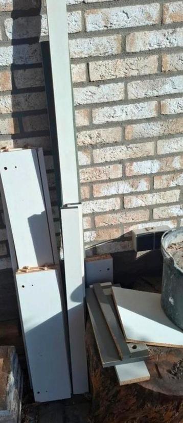 Afvalhout - Diverse stukken beschikbaar voor biedingen