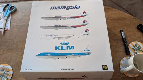 JFox / Inflight200 Malaysia 747-400 1:200, Verzamelen, Luchtvaart en Vliegtuigspotten, Zo goed als nieuw, Schaalmodel, Ophalen of Verzenden