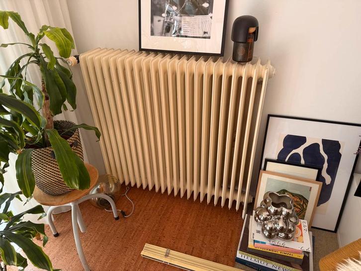 Retro Gietijzeren Radiator, Doe-het-zelf en Verbouw, Verwarming en Radiatoren, Gebruikt, Radiator, 800 watt of meer, 80 cm of meer