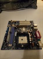 GIGABYTE K8VM800MAE, Computers en Software, Moederborden, Gebruikt, DDR4, ATX, AMD