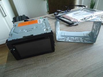 Pioneer Navigatie Radio -- 2 Din. beschikbaar voor biedingen
