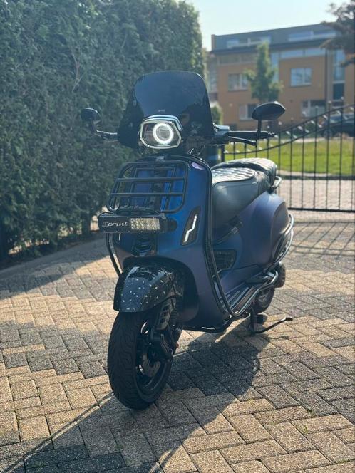 Vespa sprint e5 2023, Fietsen en Brommers, Scooters | Vespa, Zo goed als nieuw, Overige modellen, Ophalen