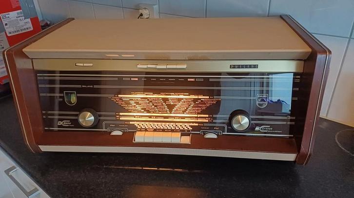 Philips B6X04A buizenradio werkend en heel netjes, Antiek en Kunst, Antiek | Tv's en Audio, Ophalen