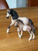 Schleich Paard & Veulen - Valk Kleurig, Verzamelen, Dierenverzamelingen, Ophalen of Verzenden, Zo goed als nieuw