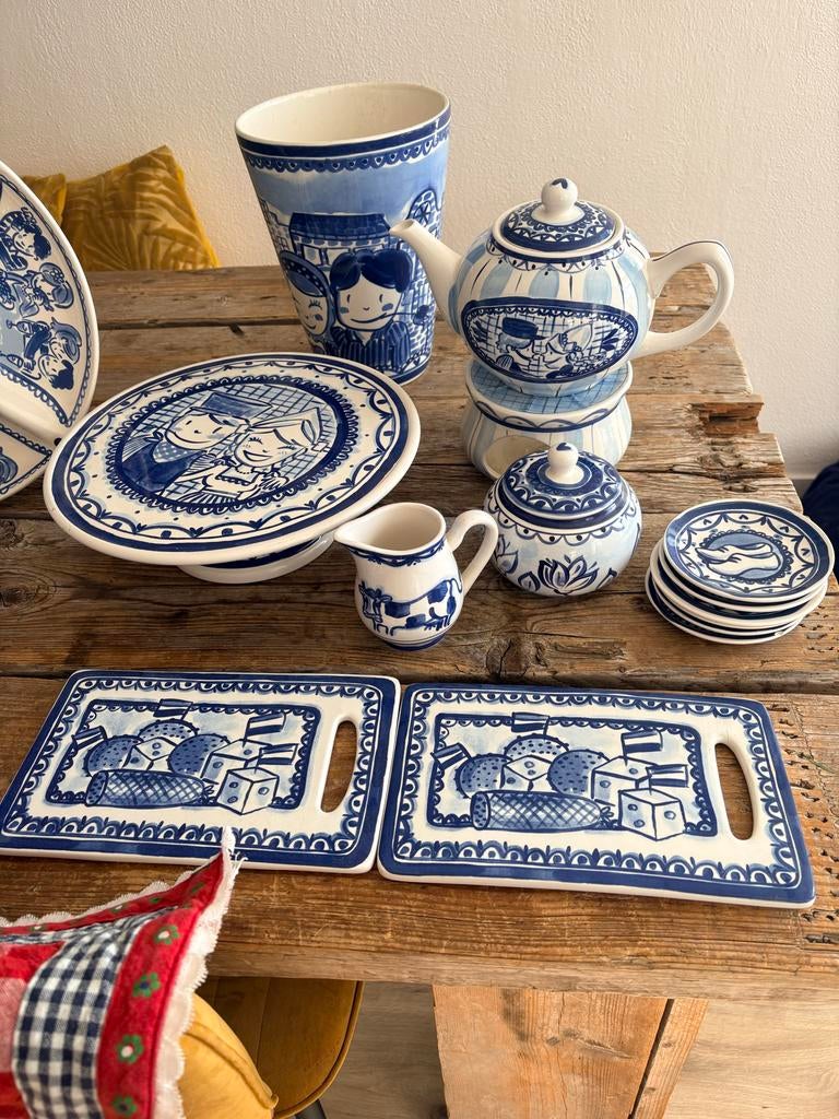 Delfts Blond Amsterdam Servies, Huis en Inrichting, Blond Amsterdam, Ophalen of Verzenden, Zo goed als nieuw, Aardewerk