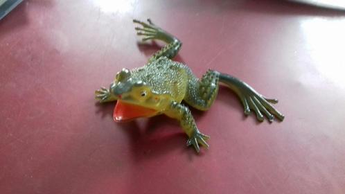 Kikker, groen, dierfiguur 4 cm, Verzamelen, Dierenverzamelingen, Gebruikt, Beeldje of Figuurtje, Reptiel of Amfibie, Ophalen of Verzenden