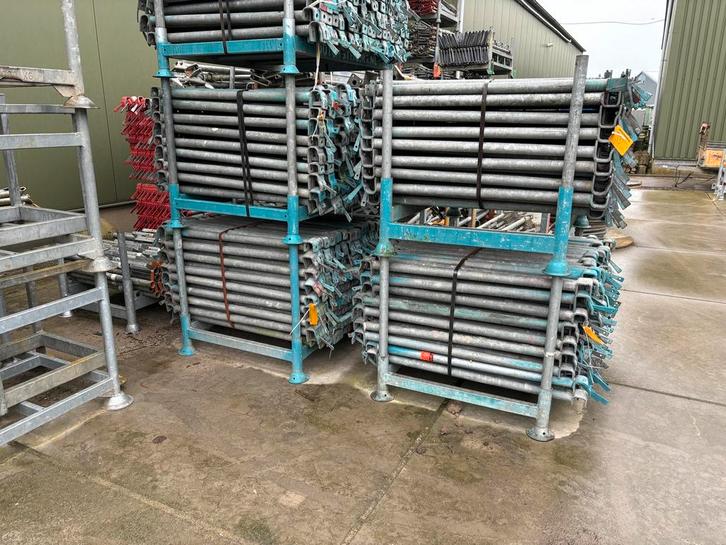 Layher Allround tussenliggers 1.09M 1000stuks, Doe-het-zelf en Verbouw, Steigers, Gebruikt, Overige typen, 5 meter of hoger, Ophalen