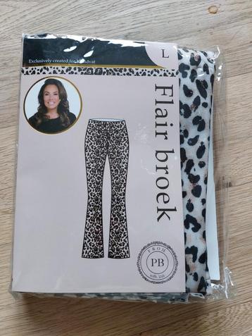 Patty brard flair broek maat L  beschikbaar voor biedingen