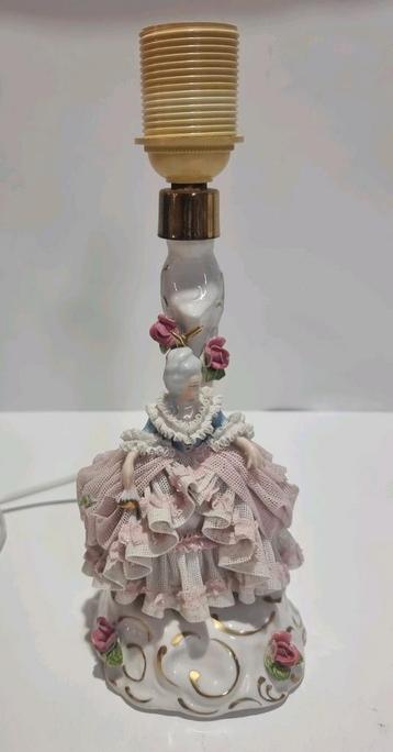 Dresden porseleinen ballerina lamp beschikbaar voor biedingen