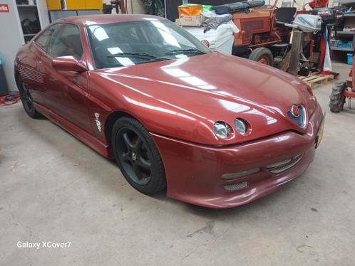 2 projecten Alfa Romeo GTV 2.0 Twin Spark 16V 1996 Rood, Auto's, Alfa Romeo, Particulier, GTV, Benzine, Coupé, Handgeschakeld