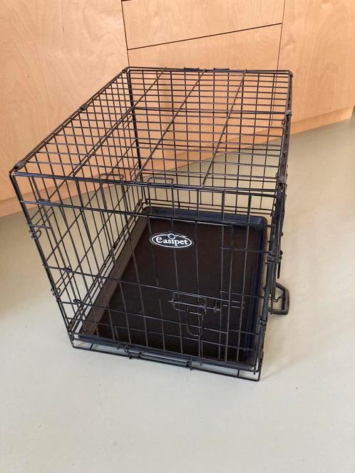 Bench voor hond(je) - 59x46x52 cm, Dieren en Toebehoren, Hondenbenches, Gebruikt, Ophalen