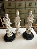 Elegante Guanyin beeldjes van wit Chinees porselein., Antiek en Kunst, Ophalen of Verzenden