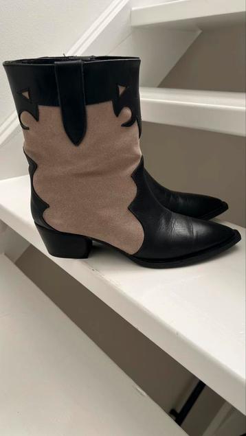 Cowboy laarzen beige suède met zwart leer van shoeby eksept beschikbaar voor biedingen