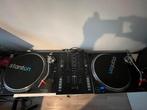 Stanton ST150 M2 draaitafels + Traktor Z2 mixer(topconditie), Muziek en Instrumenten, Dj-sets en Draaitafels, Ophalen, Gebruikt