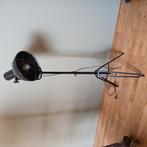 Industriële vloerlamp met statief, Ophalen, Zo goed als nieuw