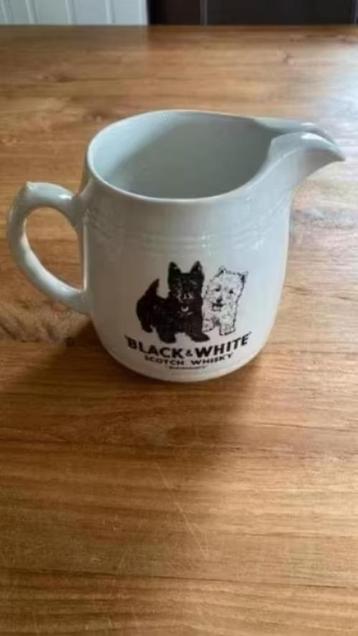 Scotch whiskey Black & white - waterkan beschikbaar voor biedingen