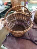 Hoge Riet Mand voor Breispullen, Gebruikt, Mand, Rond, Ophalen of Verzenden