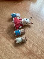 Sylvanian Families figuren: konijn - eekhoorns - katje, Ophalen of Verzenden, Zo goed als nieuw
