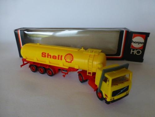 Herpa Volvo F12 Shell, Hobby en Vrije tijd, Modelauto's | 1:87, Zo goed als nieuw, Bus of Vrachtwagen, Herpa, Ophalen of Verzenden