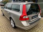 Volvo V70 2.5FT Momentum Automaat 230PK !- ! ACTIE PRIJS !-, Gebruikt, Zwart, Bruin, Leder en Stof