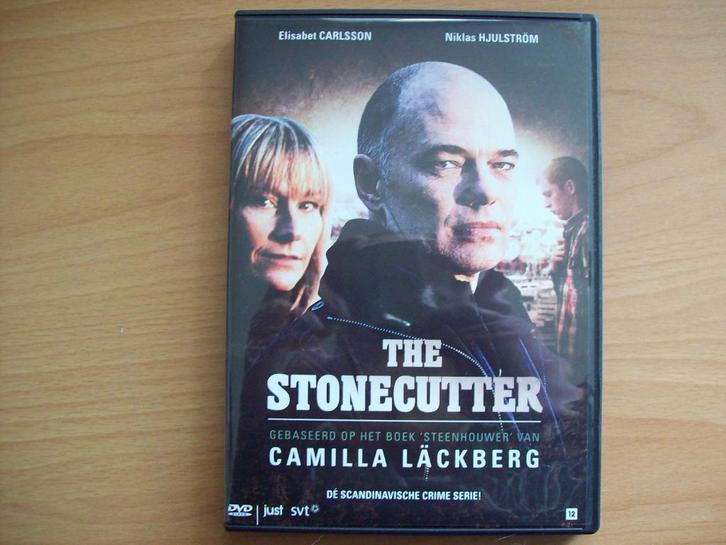 The Stonecutter (Camilla Läckberg; Steenhouwer), Cd's en Dvd's, Dvd's | Thrillers en Misdaad, Zo goed als nieuw, Detective en Krimi
