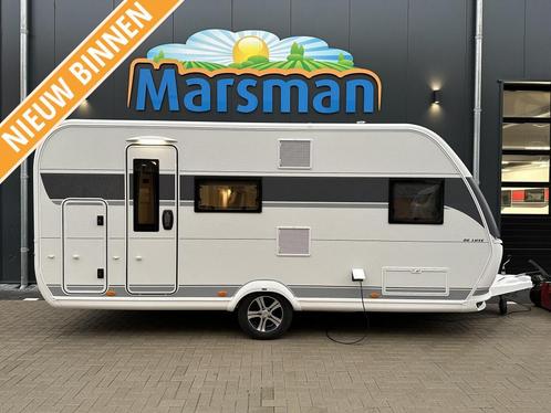 Hobby De Luxe 490 KMF, Caravans en Kamperen, Caravans, Particulier, tot en met 5, Treinzit, Hobby, Vast bed, 5 tot 6 meter, Gascomfoor