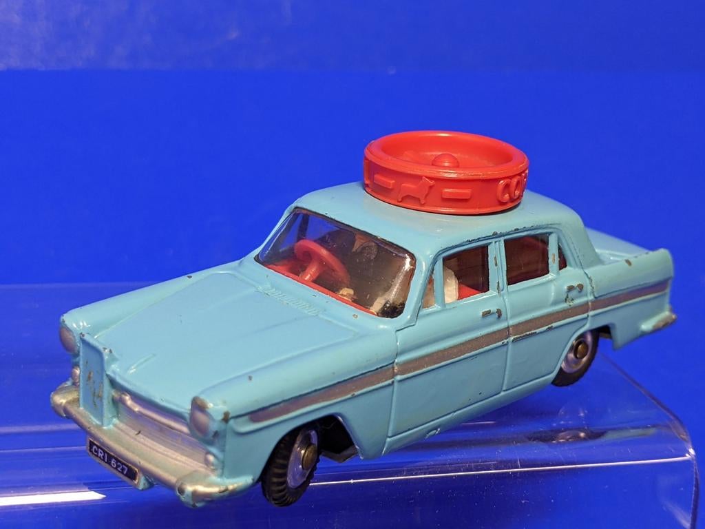 Corgi Toys England #236 Austin A60 Lesauto  1964 - 1968, Ophalen of Verzenden, Gebruikt, Auto, Corgi