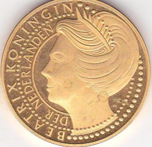 BEATRIX KONINGIN DER NEDERLANDEN, Postzegels en Munten, Penningen en Medailles, Overige materialen, Nederland, Verzenden