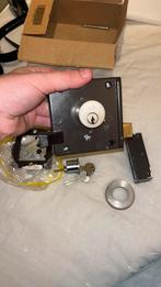 Opdekslot met sleutels en toebehoren, Doe-het-zelf en Verbouw, Hang- en Sluitwerk, Ophalen of Verzenden, Zo goed als nieuw, Slot