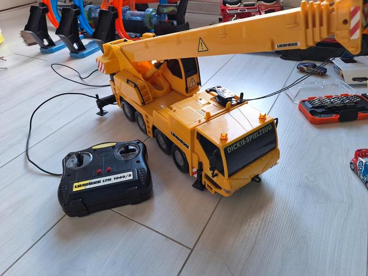 Liebherr Hijskraan met Afstandsbediening, Kinderen en Baby's, Speelgoed | Speelgoedvoertuigen, Gebruikt, Afstandsbediening, Ophalen