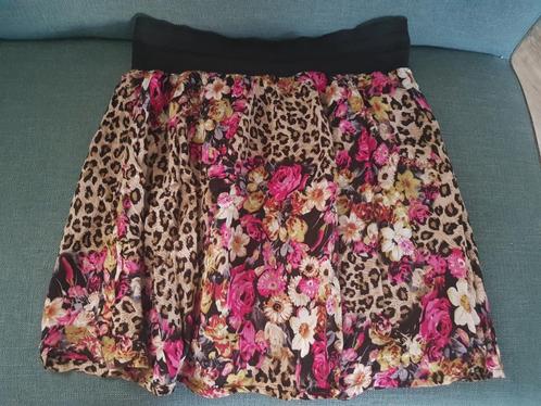 2 leuke rokken maat M, Kleding | Dames, Rokken, Zo goed als nieuw, Maat 38/40 (M), Knielengte, Ophalen of Verzenden