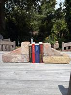 2 boekensteunen gemaakt van Friese  Kloostermoppen, Ophalen of Verzenden, Gebruikt