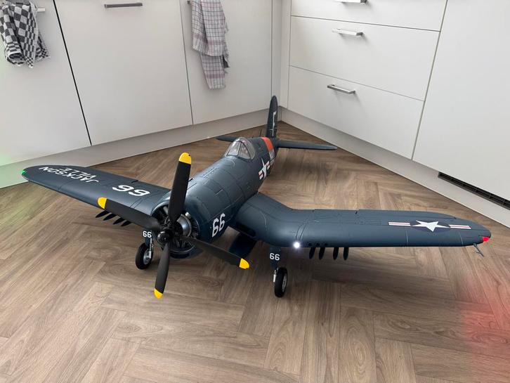 FMS Corsair 1700mm V3 - Nieuwstaat, incl. AR630 & Accu, Hobby en Vrije tijd, Modelbouw | Vliegtuigen en Helikopters, Zo goed als nieuw